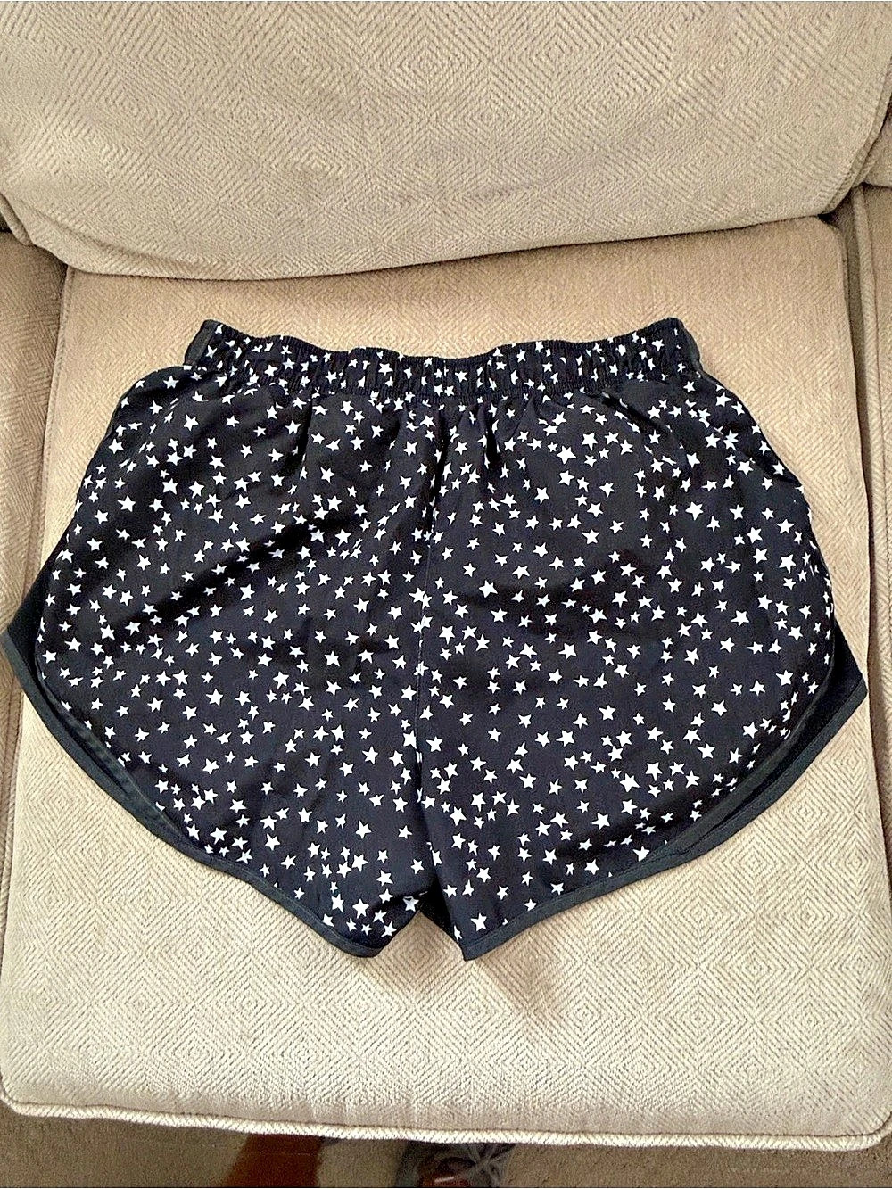Nike Dri-FIT womens Star Print Running Shorts Athletic Shorts Black & White Size